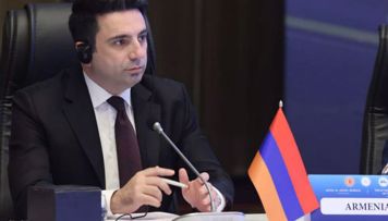 ermenistan-parlamentinin-sedri-sulh-muqavilesini-imzalamaga-haziriq